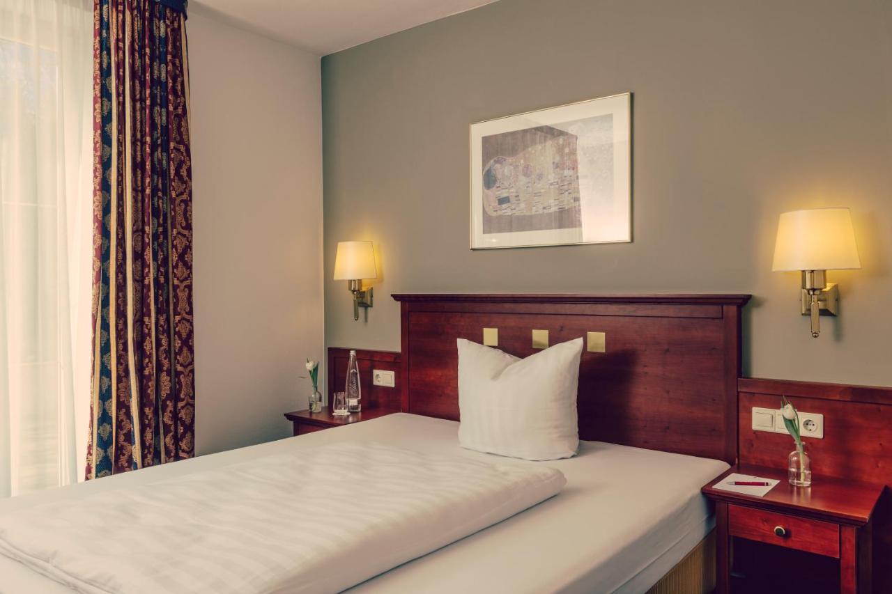 Landhotel Hallnberg Walpertskirchen Екстериор снимка