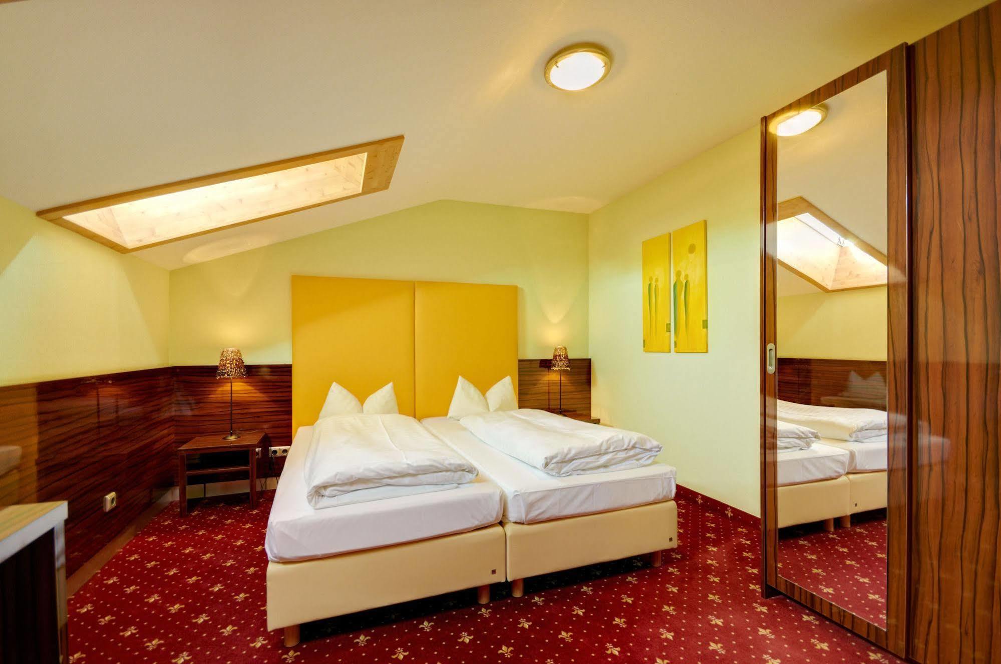 Landhotel Hallnberg Walpertskirchen Екстериор снимка